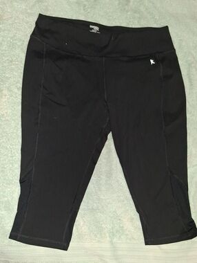Danskin Black Cropped Girls' Performance Leggings
